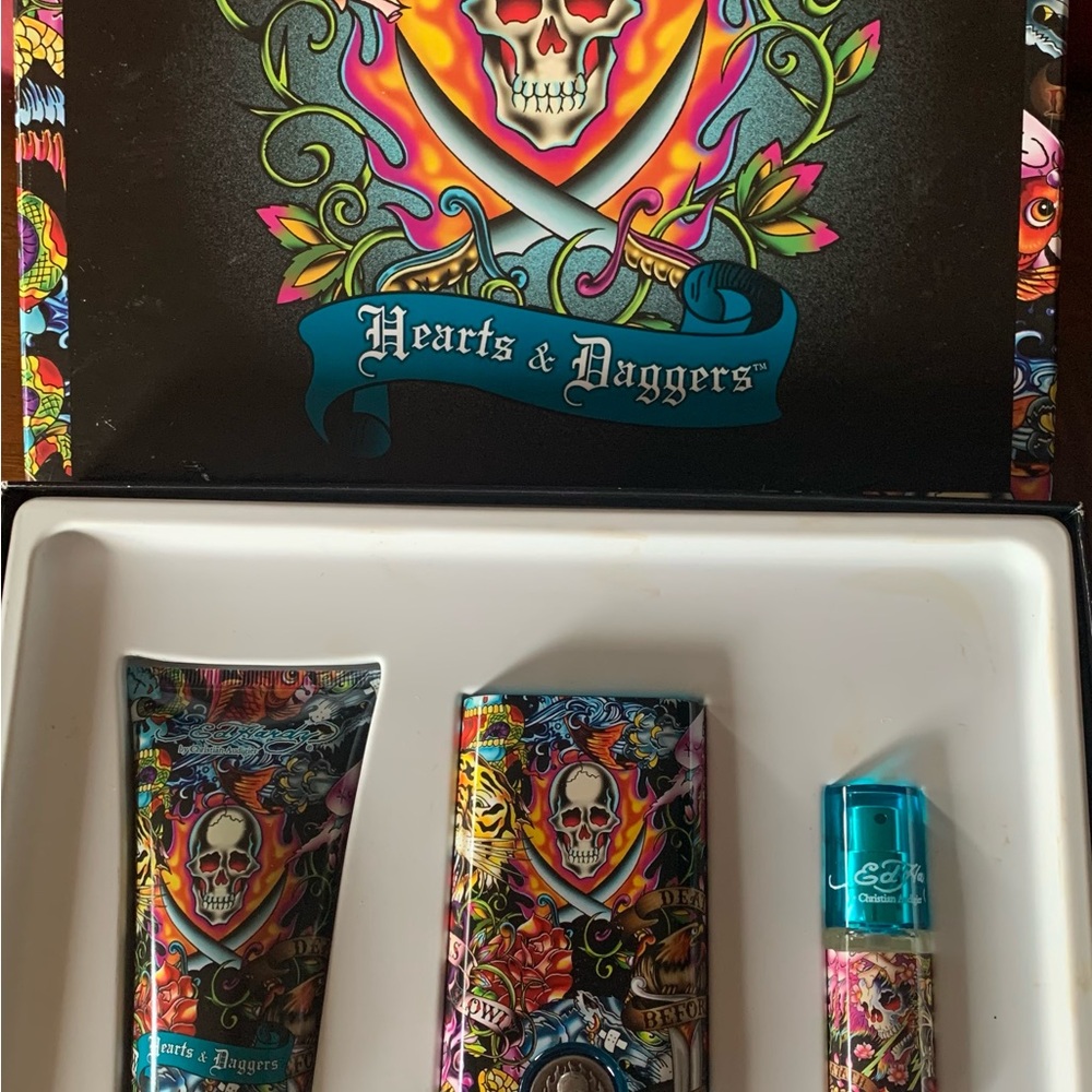 Ed Hardy Hearts & Daggers Body Wash Set - Multicolor